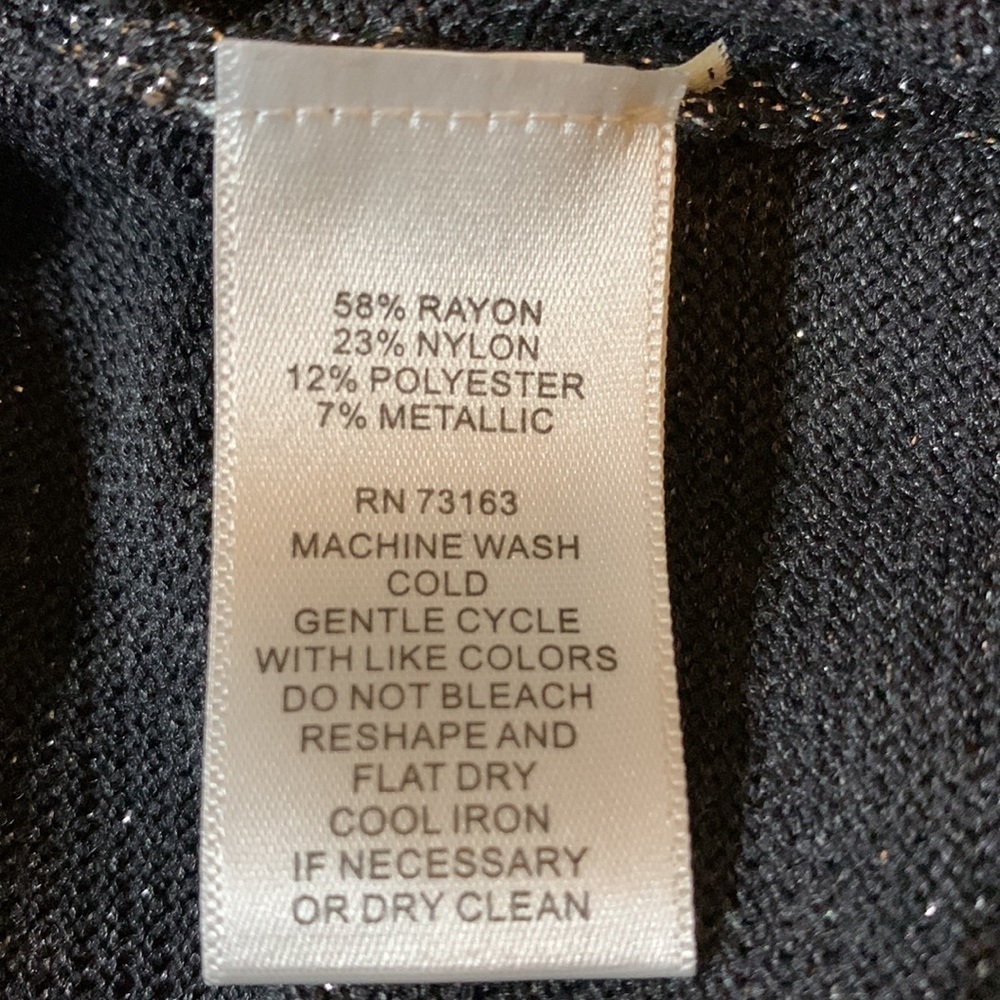 Cable & Gauge Dark Gray Very SPARKLE filled sweater, button up Size Large - Picture 4 of 6
